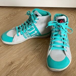 Reebok Women’s CrossFit Shoes Size 9.5 Training Gym High Tops